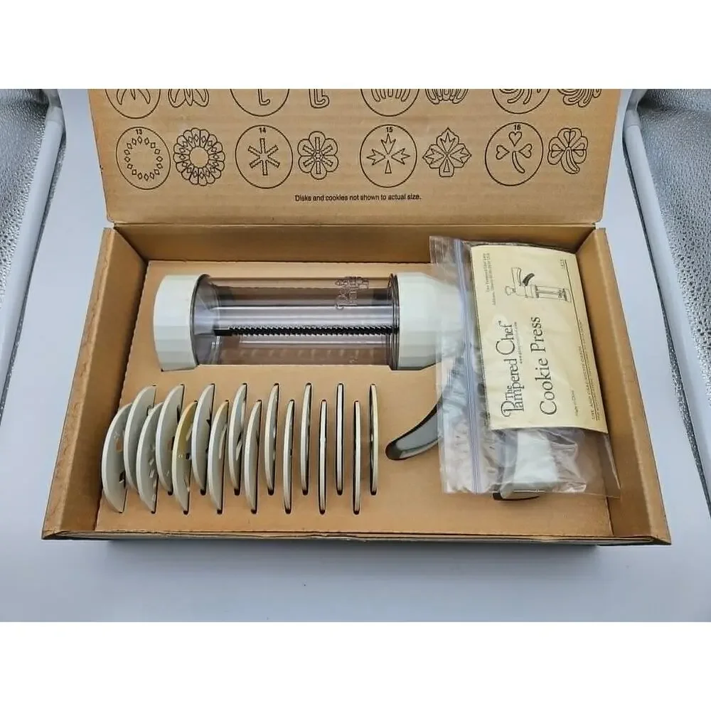 The Pampered Chef #1525 Cookie Press Orginal Box NEW Complete Set 2000s